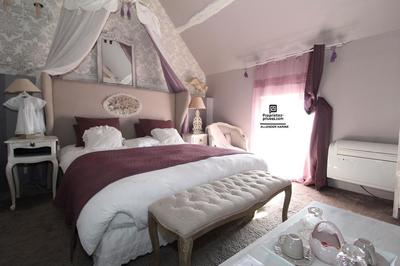 Maison - 1 000 m² - 18 pièces