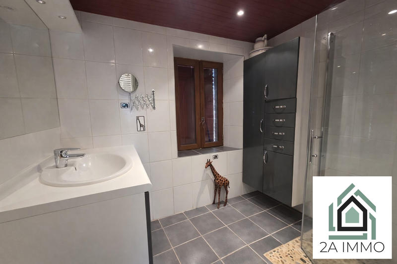 Maison ancienne - 175 m² - 6 pièces