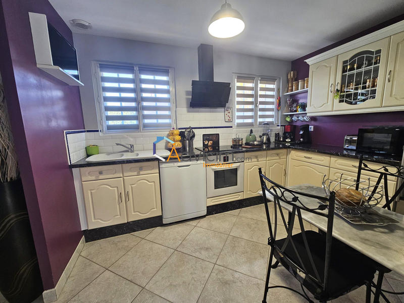 Maison - 102 m² - 5 pièces