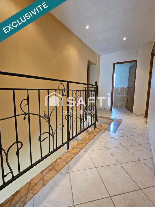 Maison - 275 m² - 8 pièces