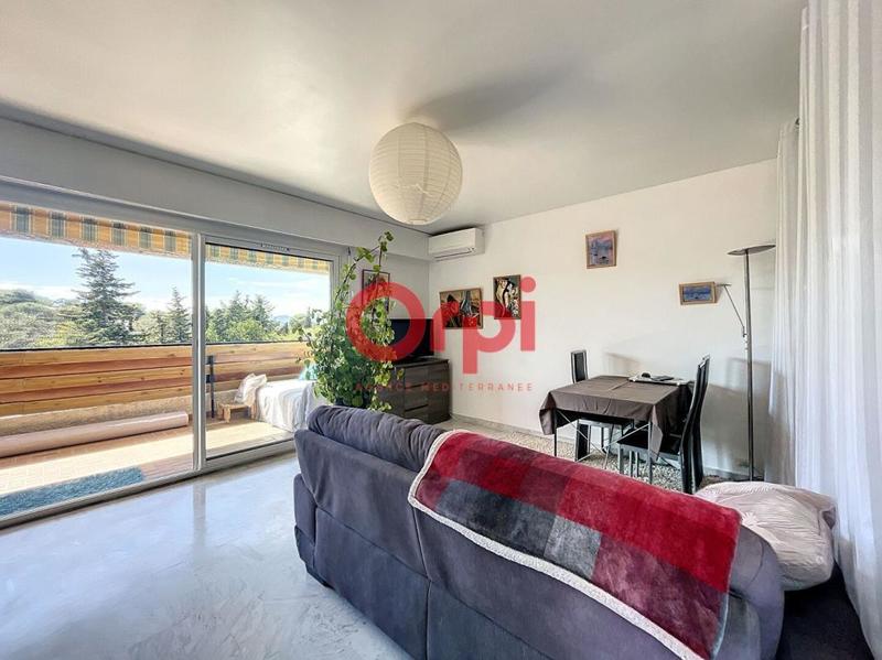 Studio - 34 m² - 1 pièce