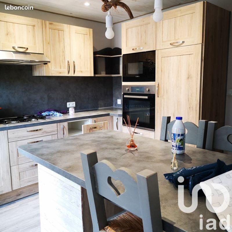 Maison - 103 m² - 8 pièces