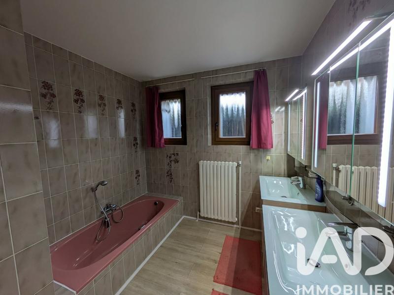 Maison - 104 m² - 5 pièces