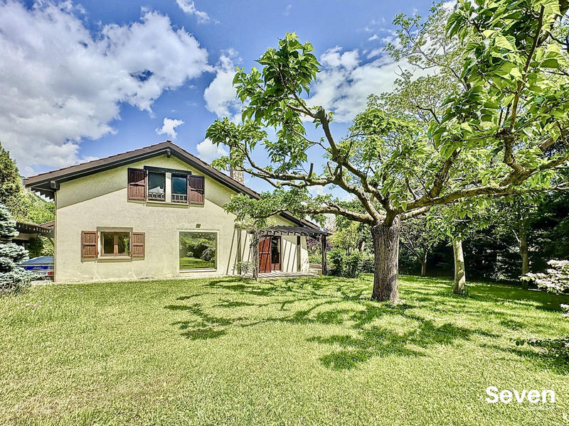 Maison - 158 m² - 6 pièces