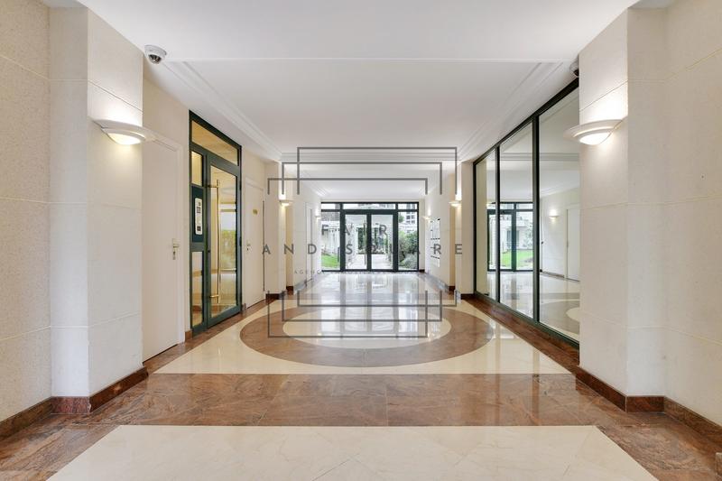 Appartement - 100 m² - 5 pièces