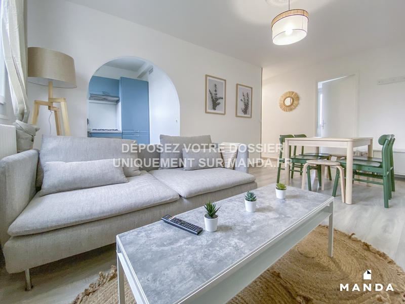 Chambre - 10 m² - 4 pièces