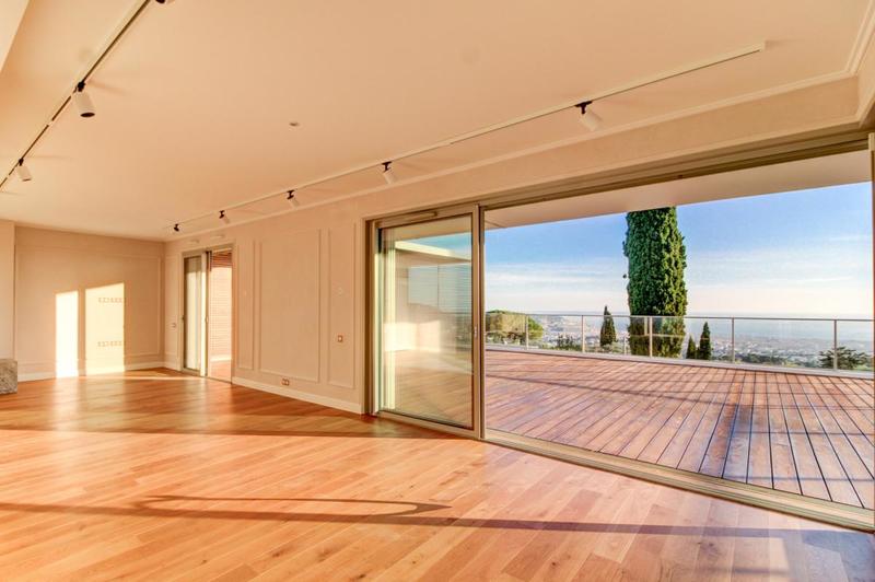 Appartement - 100 m² - 3 pièces