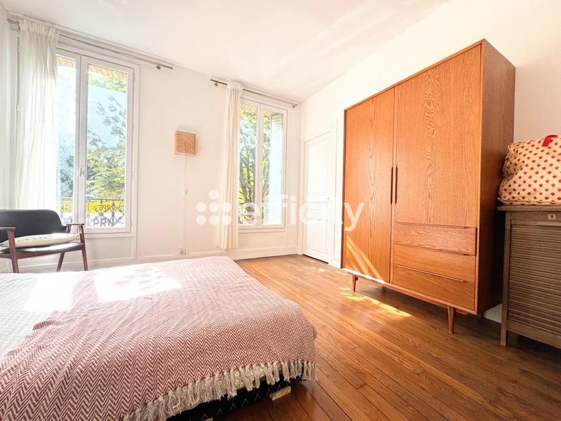 Maison de ville - 100 m² - 5 pièces