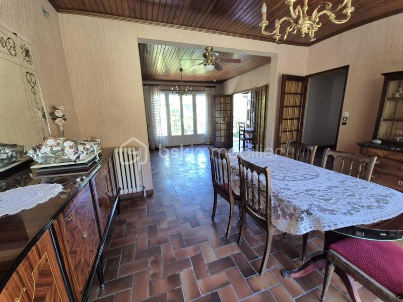 Maison traditionnelle - 90 m² - 4 pièces