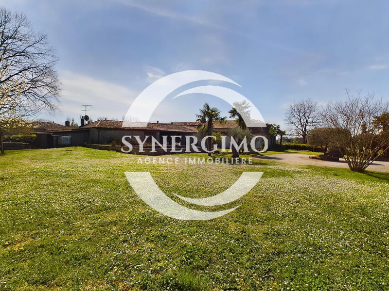 Propriété - 550 m² - 16 pièces