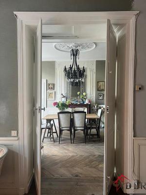 Demeure - 346 m² - 11 pièces