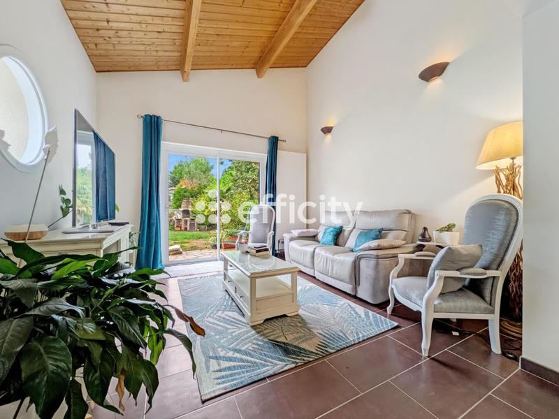 Maison - 150 m² - 7 pièces