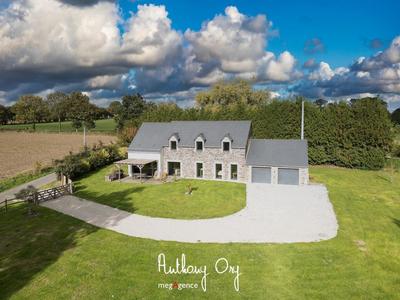 Longère - 185 m² - 7 pièces