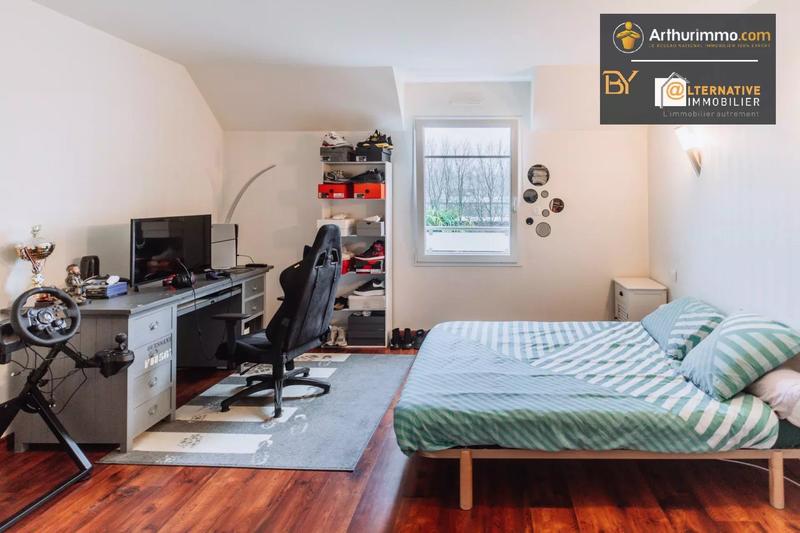 Maison - 240 m² - 9 pièces