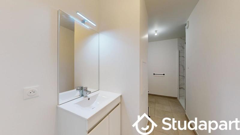 Chambre - 55 m² - 1 pièce