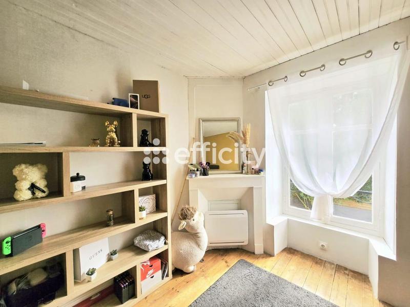 Maison - 197 m² - 7 pièces