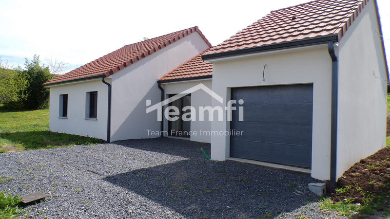 Maison - 110 m² - 8 pièces