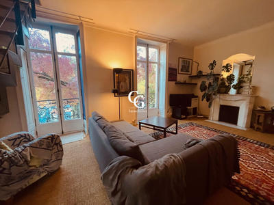 Duplex - 162 m² - 8 pièces