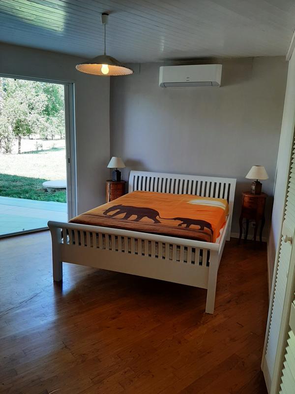 Maison traditionnelle - 166 m² - 8 pièces