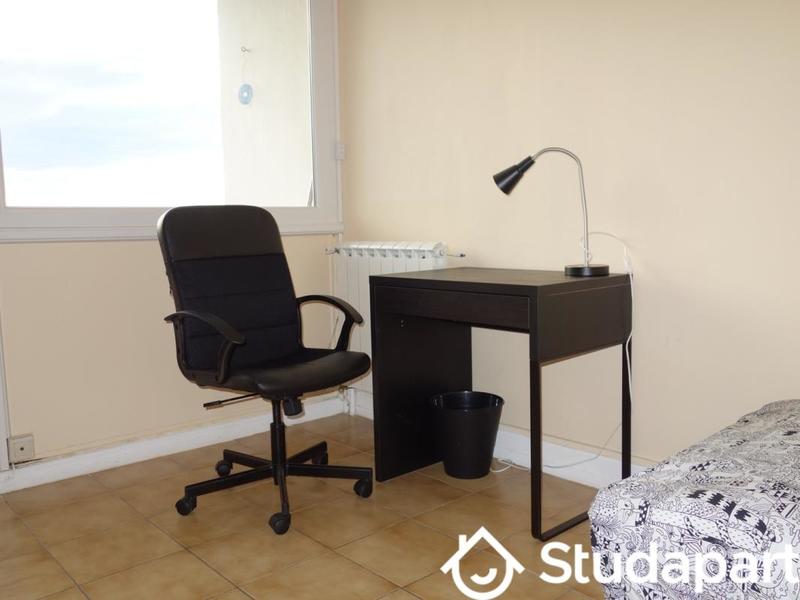 Chambre - 10 m² - 1 pièce