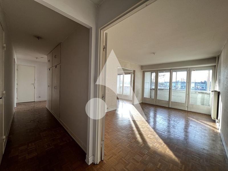 Appartement - 106 m² - 5 pièces