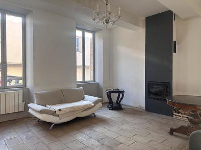 Propriété - 256 m² - 5 pièces