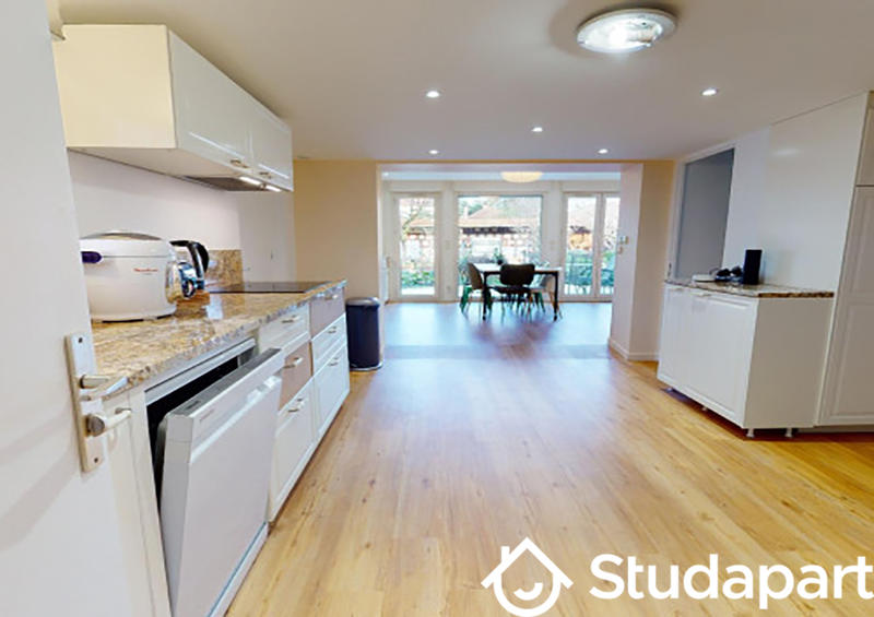 Chambre - 14 m² - 1 pièce