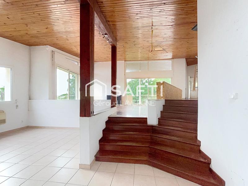 Maison - 218 m² - 7 pièces