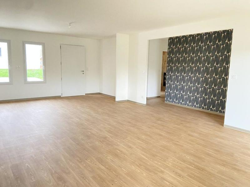 Maison - 99 m² - 5 pièces