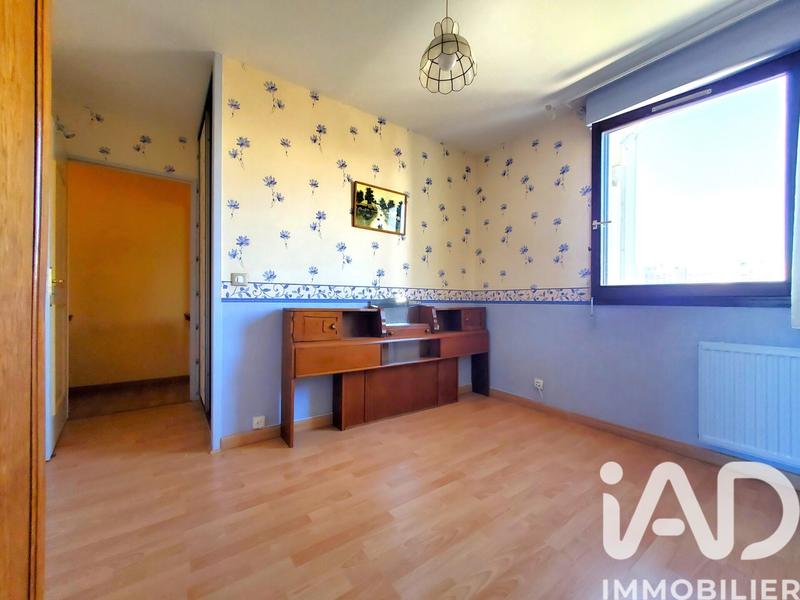 Appartement - 97 m² - 6 pièces