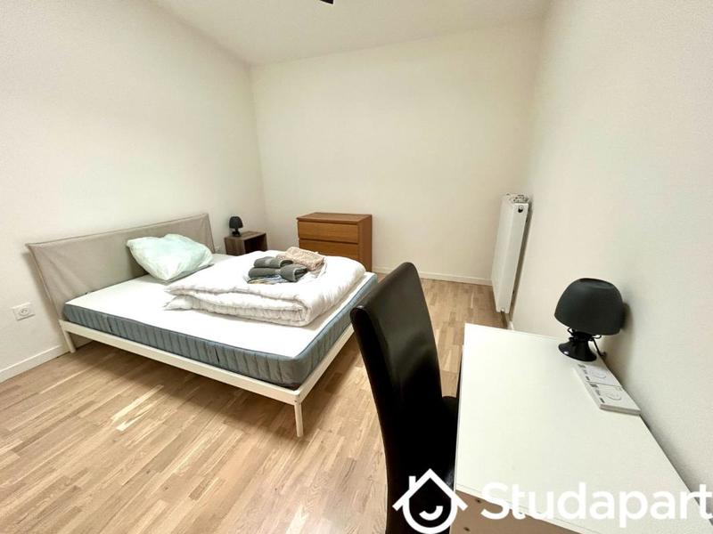 Chambre - 17 m² - 1 pièce