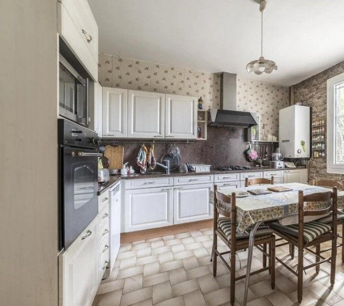 Maison - 161 m² - 6 pièces