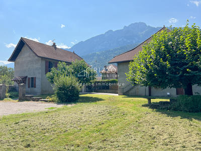 Maison - 192 m² - 8 pièces