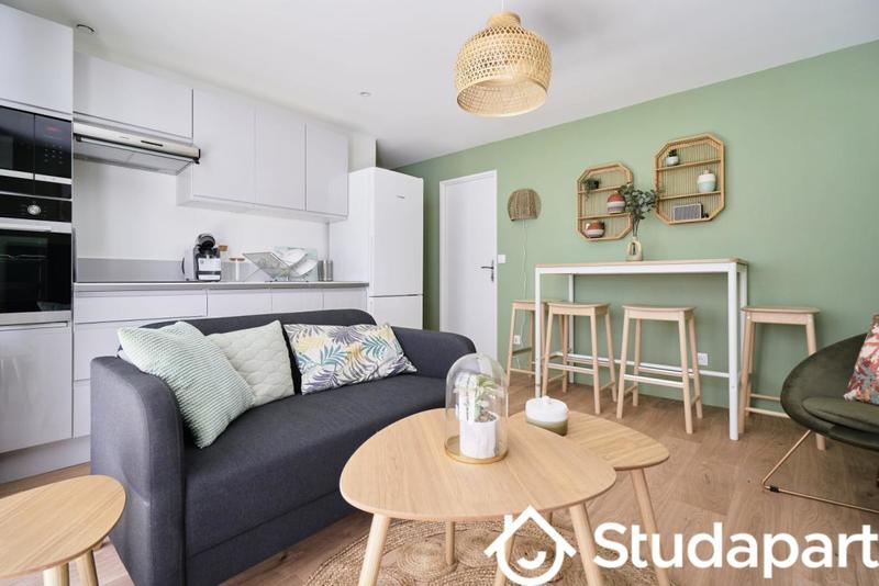 Chambre - 11 m² - 1 pièce