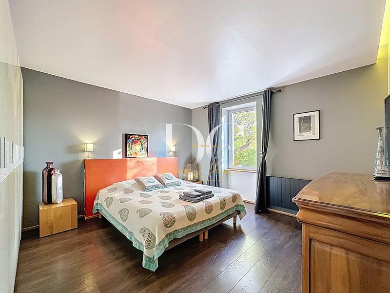 Maison ancienne - 180 m² - 6 pièces