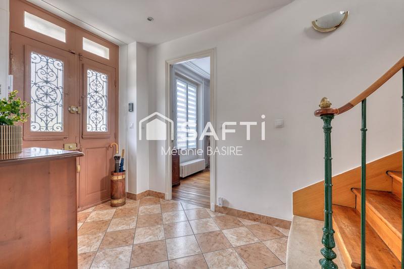 Maison - 170 m² - 7 pièces