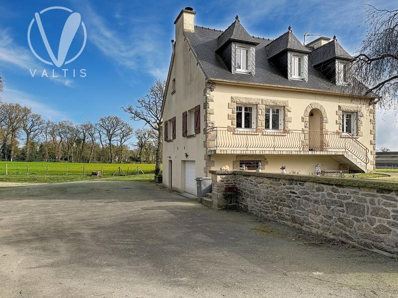 Maison - 118 m² - 5 pièces