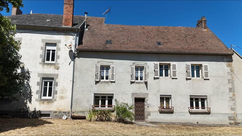 Corps de ferme - 275 m² - 10 pièces
