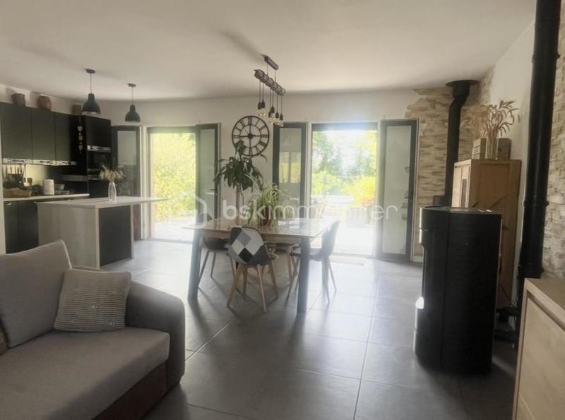 Maison - 100 m² - 5 pièces