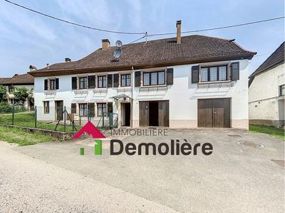 Maison - 212 m² - 7 pièces