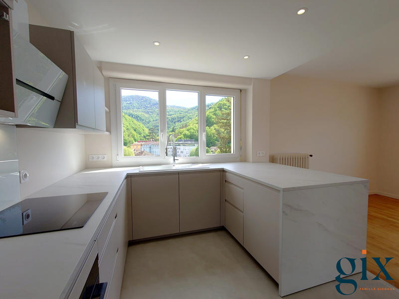 Appartement - 109 m² - 4 pièces