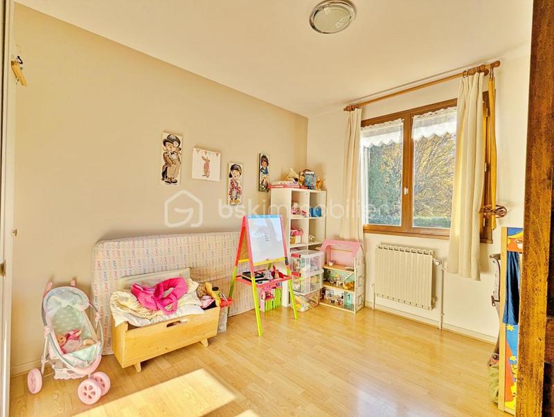 Maison traditionnelle - 143 m² - 5 pièces