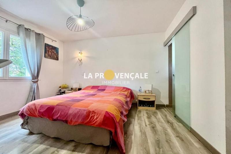 Maison traditionnelle - 105 m² - 4 pièces