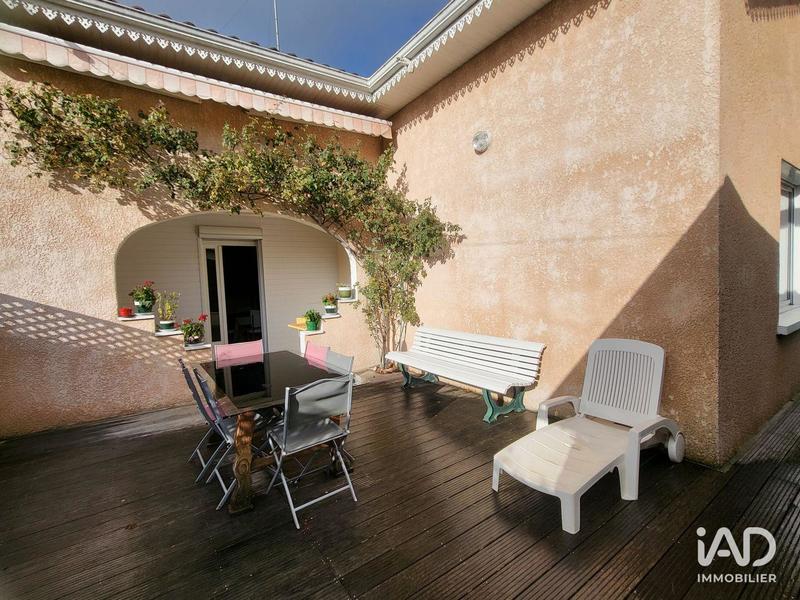 Maison - 104 m² - 4 pièces