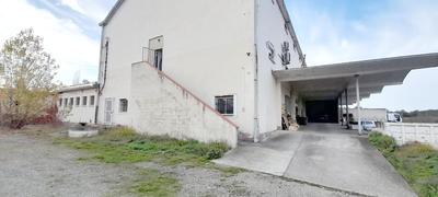 Local commercial - 938 m² - 9 pièces