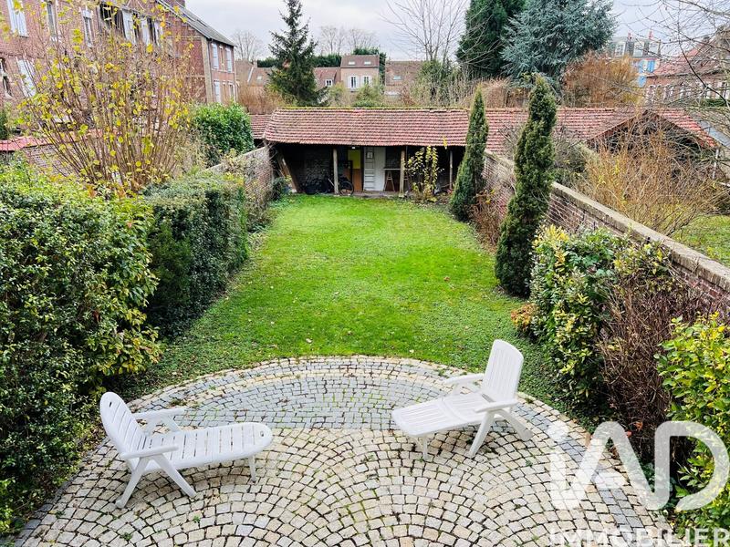 Maison de ville - 160 m² - 9 pièces