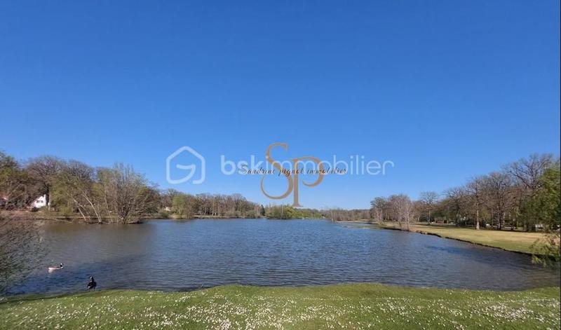 Pavillon - 125 m² - 7 pièces