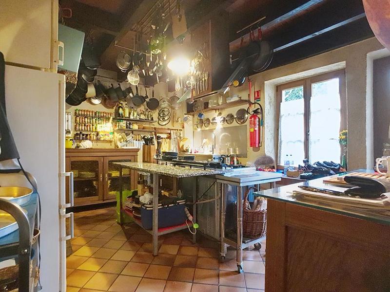 Maison - 314 m² - 14 pièces