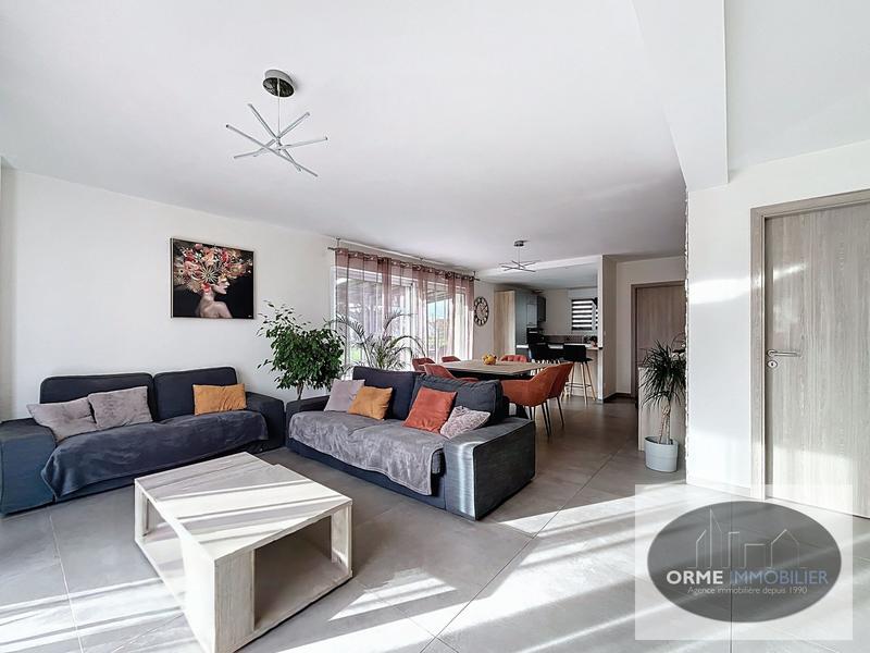 Maison contemporaine - 148 m² - 6 pièces