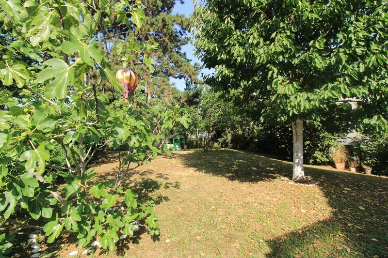 Maison - 201 m² - 10 pièces